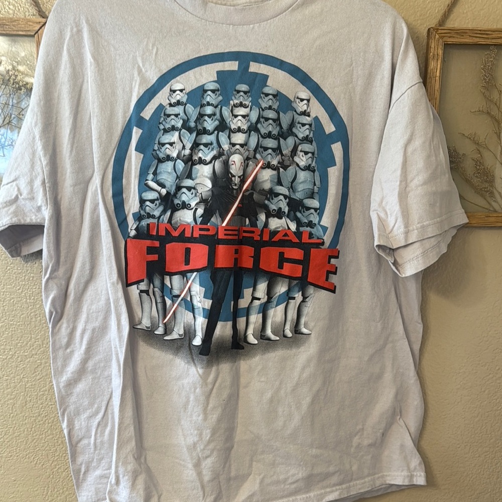 Star Wars White Short Sleeve Tee with Graphic Design